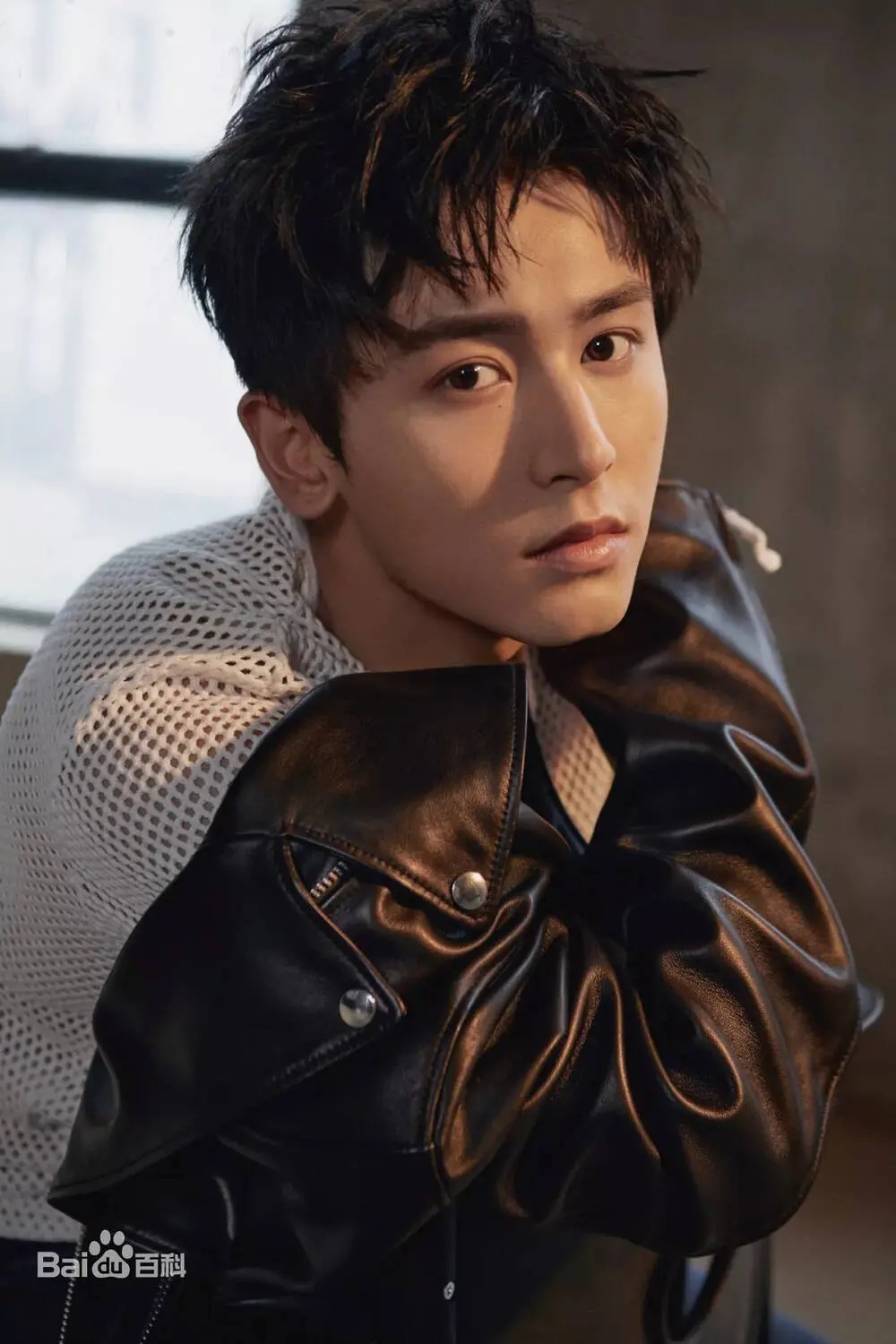 'Tra nam' trong phim Đông Cung Trần Tinh Húc cũng sở hữu chiều cao 1m86.