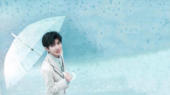 Vương Nguyên chưa bao giờ khiến fan thất vọng với nhan sắc trẻ trung đầy hơi thở thanh xuân dù đứng chụp hình với ô.