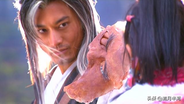 Huỳnh Hiểu Minh cũng không thể thiếu trong dàn mỹ nam dùng mặt nạ khi vào vai Dương Quá trong Thần Điêu Đại Hiệp