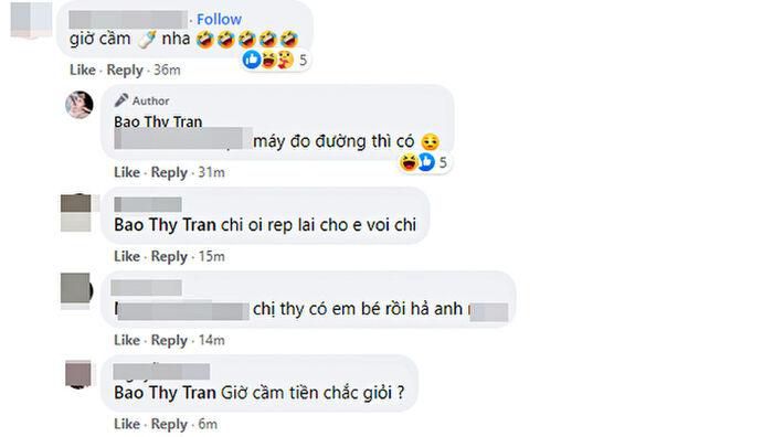 Dòng bình luận của bạn thân Bảo Thy làm dấy lên tin đồn nữ ca sĩ đã sinh con đầu lòng với chồng đại gia. Ảnh chụp màn hình Dòng bình luận của bạn thân Bảo Thy làm dấy lên tin đồn nữ ca sĩ đã sinh con đầu lòng với chồng đại gia. Ảnh chụp màn hình