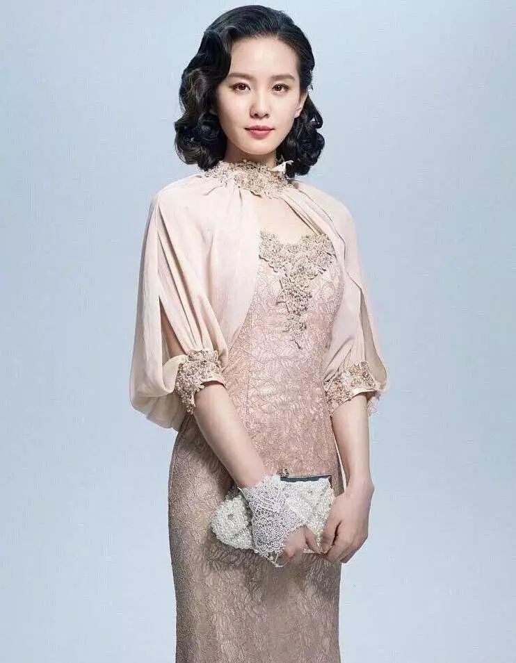 Lưu Thi Thi vốn sở hữu khí chất thanh tao nên mỗi tạo hình của nữ diễn viên luôn khiến khán giả nhớ mãi không quên.