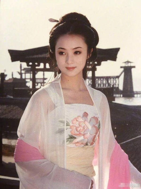 Dàn mỹ nhân Cbiz sở hữu nhan sắc 'kinh tài tuyệt diễm' chưa ai vượt qua được - Ảnh 1 Dàn mỹ nhân Cbiz sở hữu nhan sắc 'kinh tài tuyệt diễm' chưa ai vượt qua được - Ảnh 1