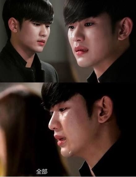 Kim Soo Hyun cũng là một trong những diễn viên tài năng khi có nhiều cảnh khóc đáng nhớ trên màn ảnh. Nhập tâm vào vai diễn, Kim Soo Hyun khiến khán giả cũng phải đau lòng theo nam diễn viên.