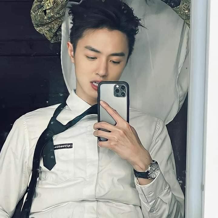 Mỹ nam của 'Vườn Sao Băng' Trần Quan Hồng sở hữu nhan sắc điển trai trẻ trung.