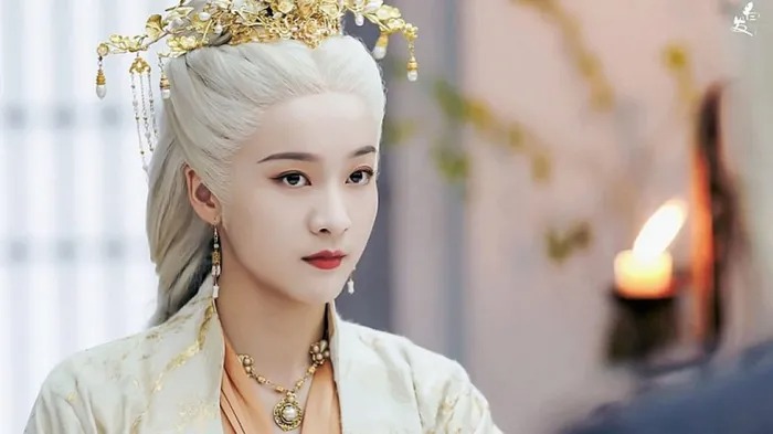 Lý Thấm, Bành Tiểu Nhiễm và 3 nàng công chúa bất hạnh trên màn ảnh Hoa ngữ khiến fan khóc hết nước mắt - Ảnh 5 Lý Thấm, Bành Tiểu Nhiễm và 3 nàng công chúa bất hạnh trên màn ảnh Hoa ngữ khiến fan khóc hết nước mắt - Ảnh 5