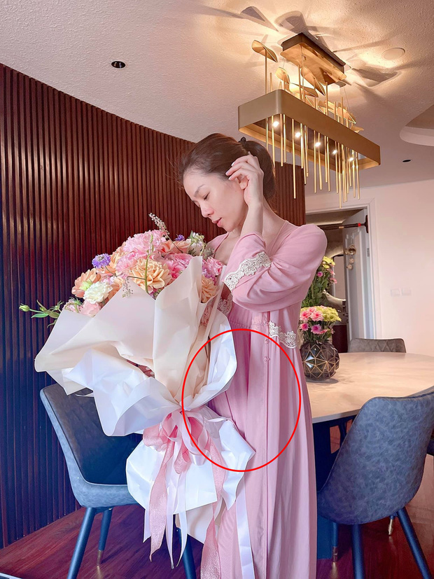 Lệ Quyên bị nghi mang thai con với Lâm Bảo Châu. Ảnh FBNV Lệ Quyên bị nghi mang thai con với Lâm Bảo Châu. Ảnh FBNV
