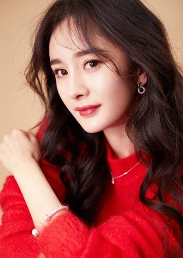 6 'nữ hoàng nhân khí' Cbiz : Dương Mịch tự 'vả mặt', Lệ Dĩnh 'bê đá đập chân mình' vẫn thua hết trùm cuối đi vào lịch sử - Ảnh 1