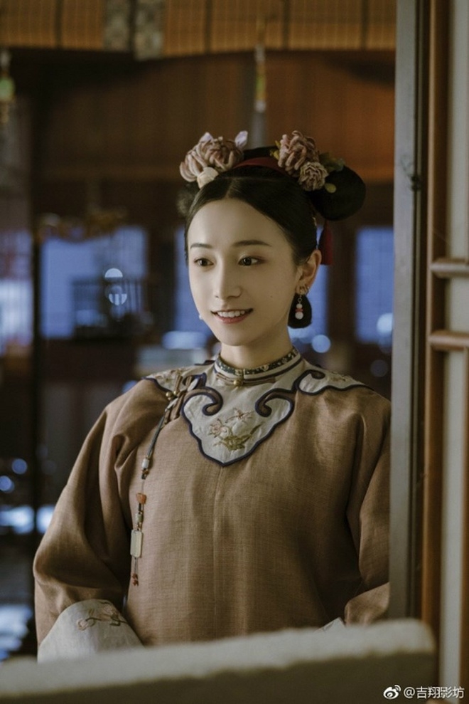 Nếu là fan của phim 'Diên Hy Công Lược' thì chắc chắn không thể không biết đến nàng cung nữ Minh Nguyệt hồn nhiên, xinh đẹp do Khương Tử Tân thủ vai.