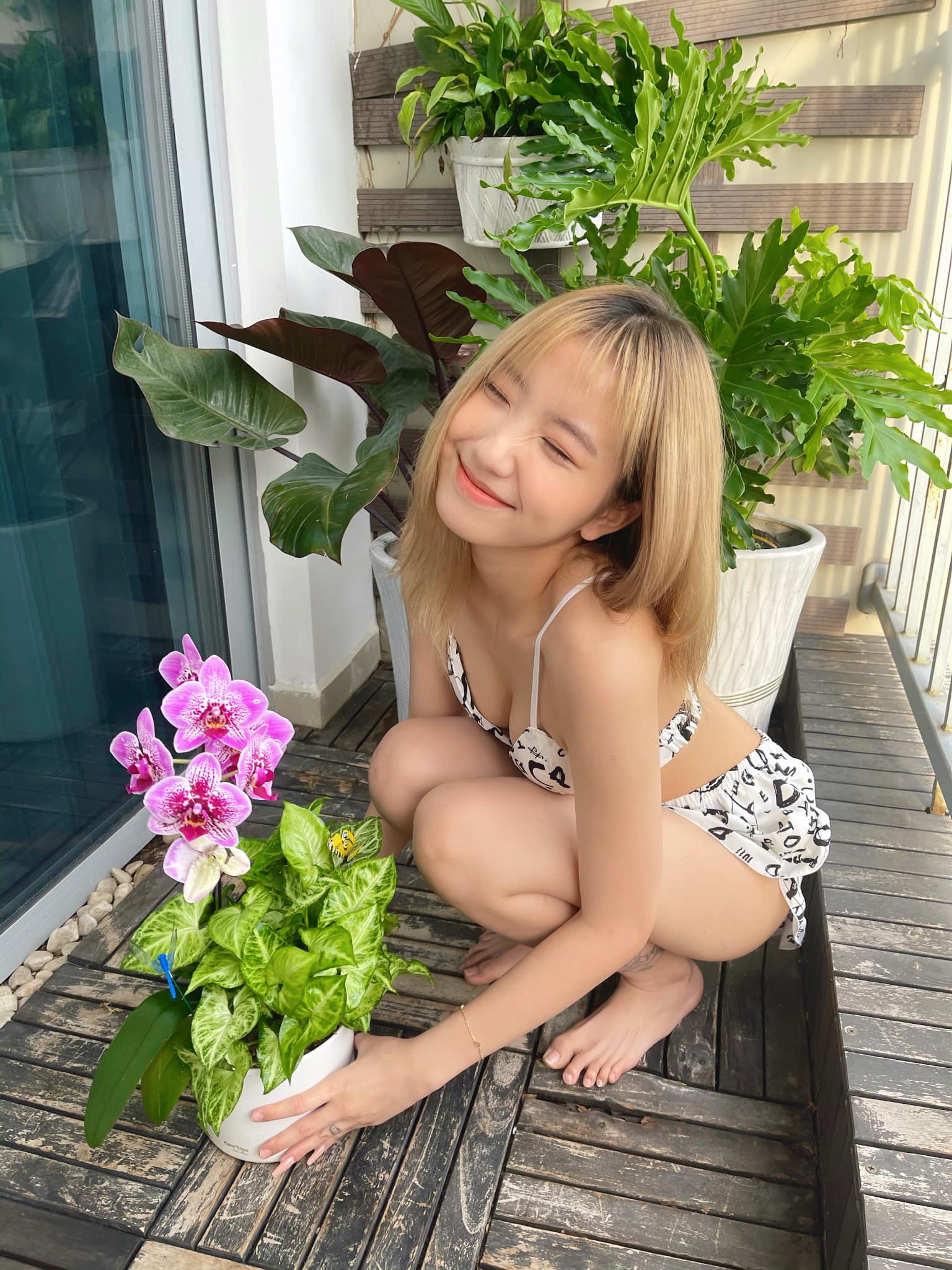 Hotgirl tiktok Lê Thị Khánh Huyền lộ bức ảnh nóng bỏng ở tuổi 17 không kém Ngọc Trinh 10