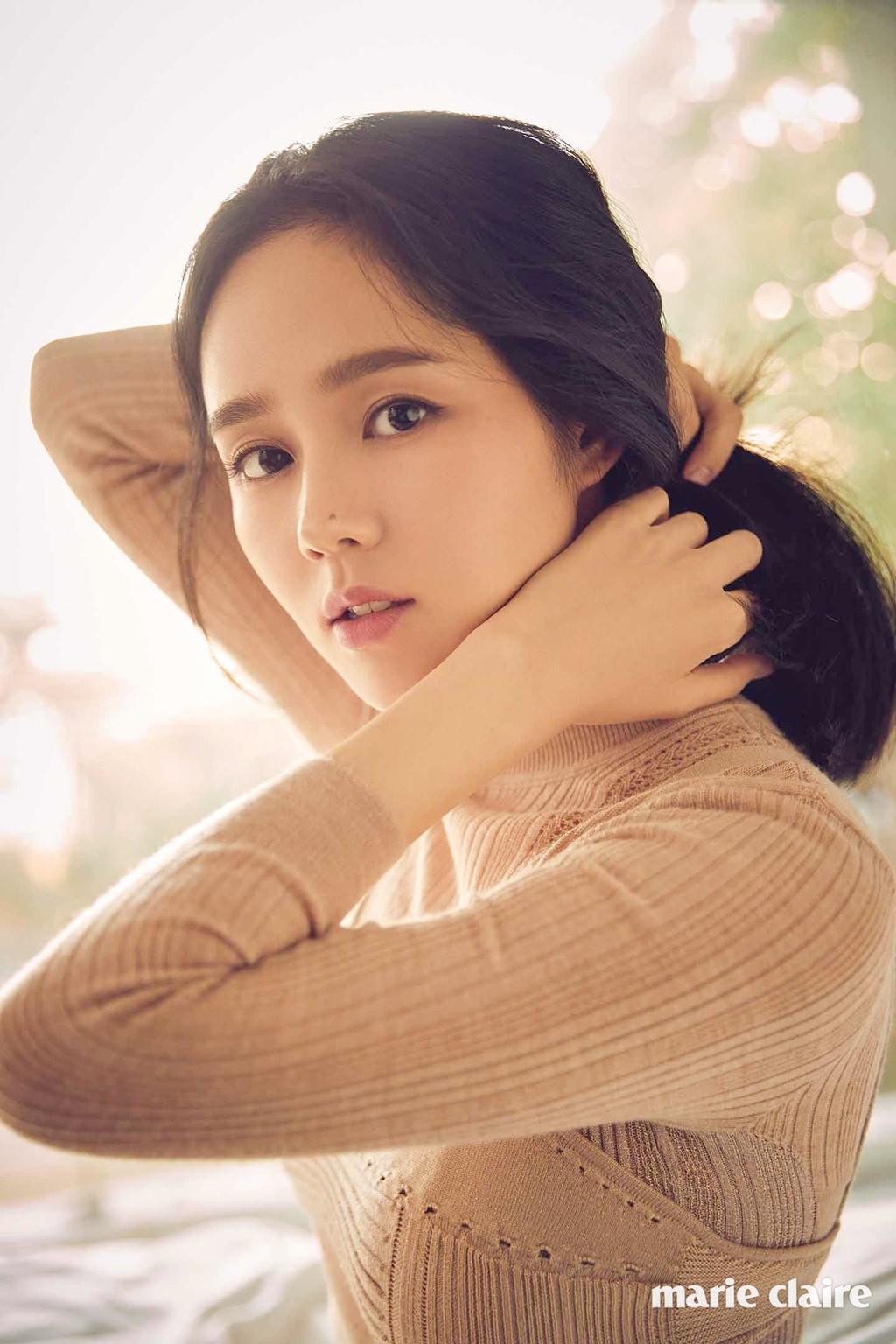 5 'thái tử phi' màn ảnh Hàn đọ tài sắc: Shin Hye Sun vụt sáng, Seo Hyun Jin thành 'nữ hoàng lãng mạn', trùm cuối lụi bại vì bê bối - Ảnh 5 5 'thái tử phi' màn ảnh Hàn đọ tài sắc: Shin Hye Sun vụt sáng, Seo Hyun Jin thành 'nữ hoàng lãng mạn', trùm cuối lụi bại vì bê bối - Ảnh 5