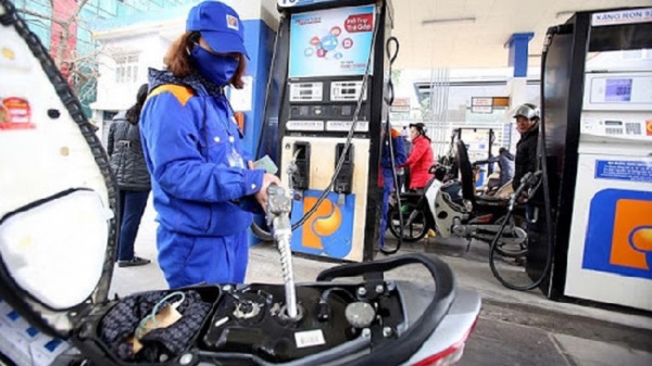 Petrol prices today on December 30: Continue to climb to the top 2