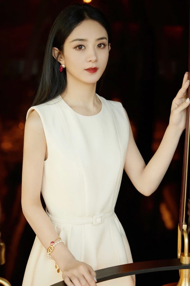 BXH tổng view phim năm 2021 của 15 sao nữ Cbiz: Tam kim ảnh hậu xếp bét, Dương Mịch 'hít khói' Nhiệt Ba - Ảnh 6 BXH tổng view phim năm 2021 của 15 sao nữ Cbiz: Tam kim ảnh hậu xếp bét, Dương Mịch 'hít khói' Nhiệt Ba - Ảnh 6