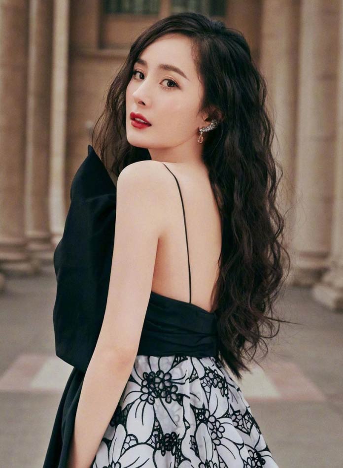 Dương Mịch được biết đến là tiểu hoa đán lứa 85 vô cùng nổi bật. Ảnh internet Dương Mịch được biết đến là tiểu hoa đán lứa 85 vô cùng nổi bật. Ảnh internet