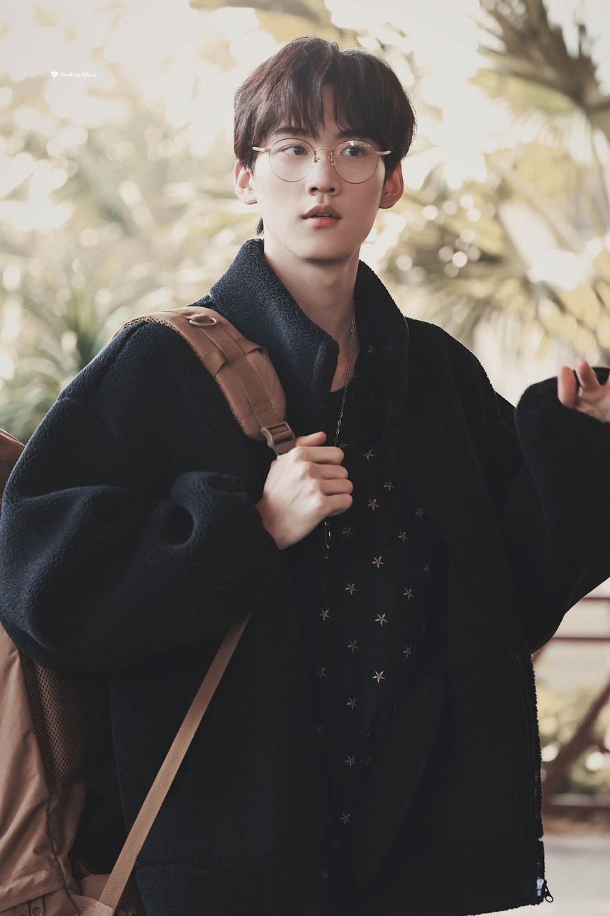 7 minh tinh Cbiz như 'giá treo quần áo': Dương Mịch sành điệu, Tuấn Khải 'mlem', trùm cuối chuẩn 'tắc kè hoa' - Ảnh 7