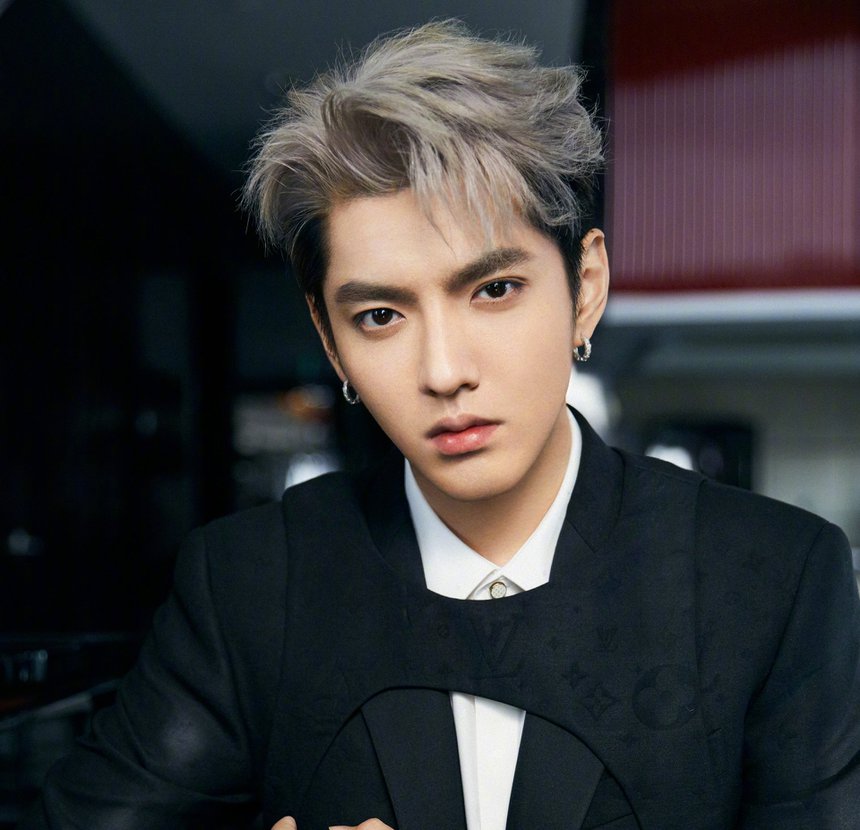 Ngô Diệc Phàm ở tù vẫn nhận hàng loạt tin cực xấu - Ảnh 1