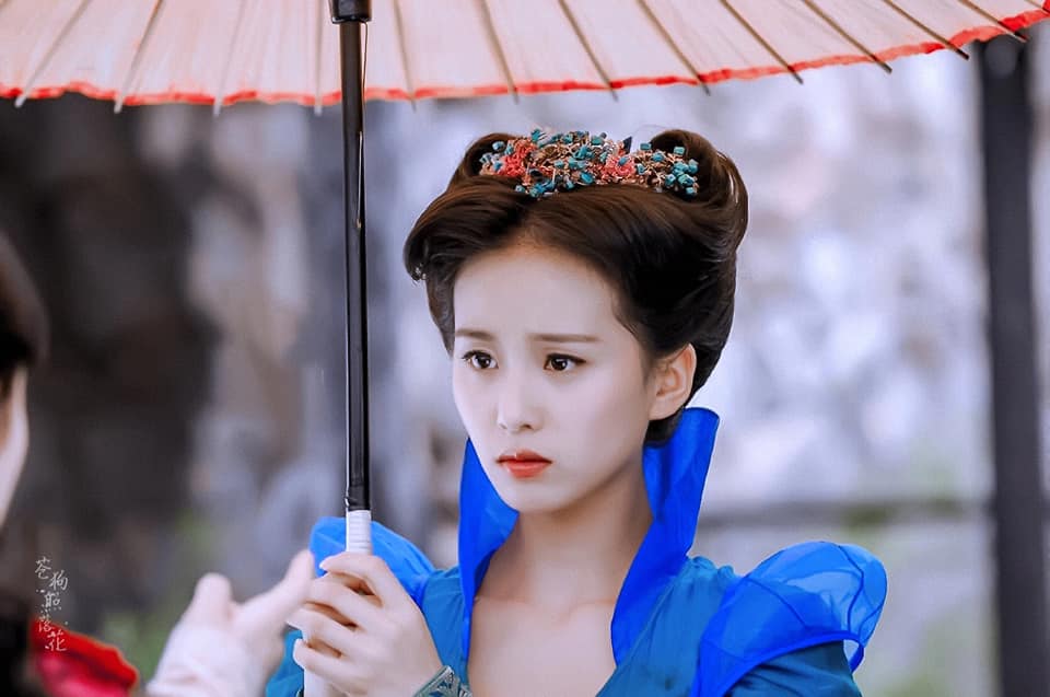 8 mỹ nhân Hoa ngữ phim tiên hiệp đọ sắc: Dương Mịch đẹp 'hết nước chấm' vẫn bị chê thua Lưu Diệc Phi - Ảnh 7 8 mỹ nhân Hoa ngữ phim tiên hiệp đọ sắc: Dương Mịch đẹp 'hết nước chấm' vẫn bị chê thua Lưu Diệc Phi - Ảnh 7