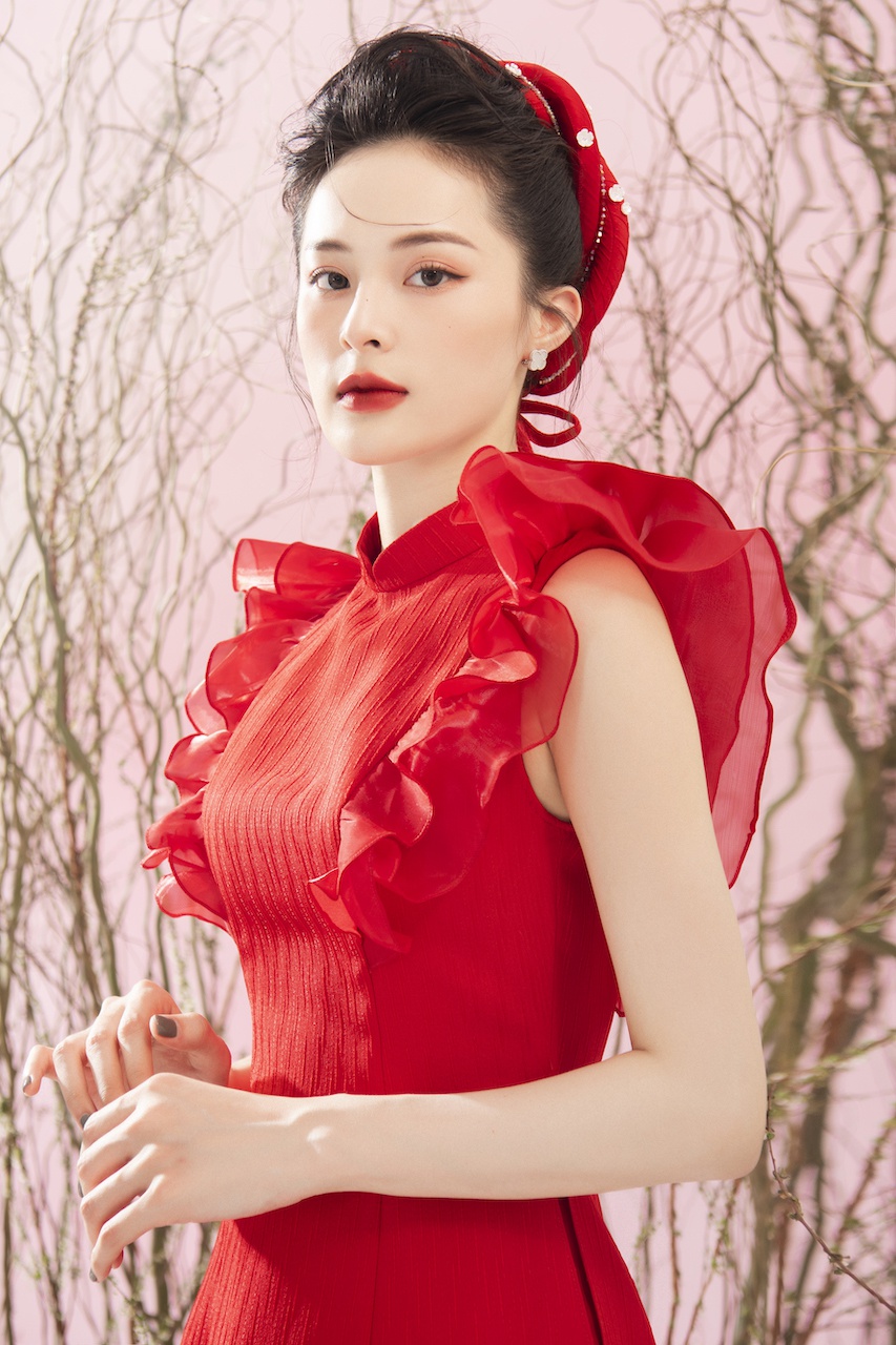 Cuộc sống kín tiếng của 'mỹ nữ vạn người mê' Hạ Vy sau khi chia tay Cường Đô la - Ảnh 1