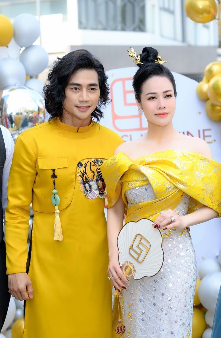 Thời gian gần đây, nữ ca sĩ lại bị đồn hẹn hò với đàn em kém 6 tuổi. Ảnh FBNV Thời gian gần đây, nữ ca sĩ lại bị đồn hẹn hò với đàn em kém 6 tuổi. Ảnh FBNV