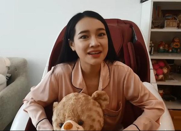 Sống như bà hoàng bên Trường Giang, Nhã Phương vẫn phải chịu điều 'đau khổ' ở tuổi 32 - Ảnh 2 Sống như bà hoàng bên Trường Giang, Nhã Phương vẫn phải chịu điều 'đau khổ' ở tuổi 32 - Ảnh 2