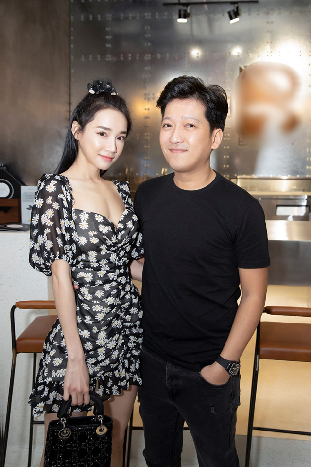 Nhã Phương nổi tiếng được Trường Giang cưng chiều hết mực. Nhã Phương nổi tiếng được Trường Giang cưng chiều hết mực.