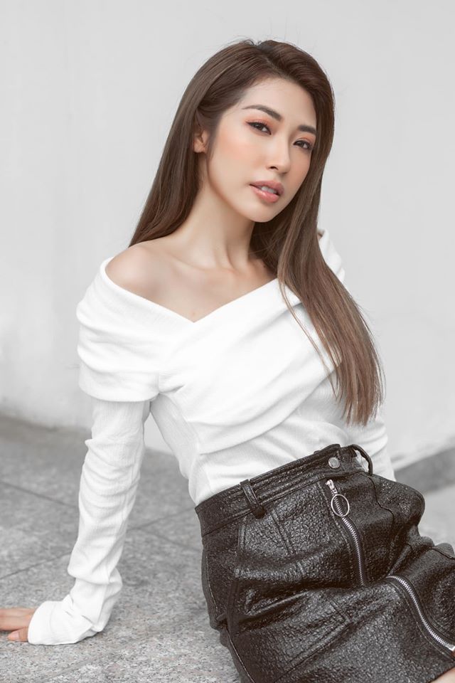 Hình ảnh của Khổng Tú Quỳnh ngày càng lên hương về nhan sắc. Hình ảnh của Khổng Tú Quỳnh ngày càng lên hương về nhan sắc.