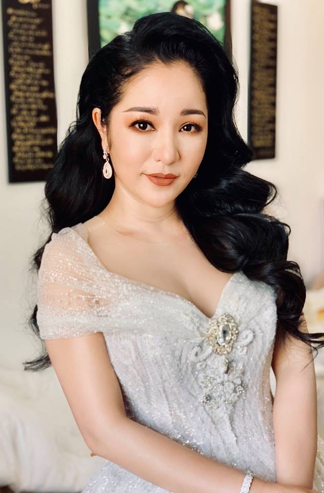 Động thái mới nhất của Thúy Nga sau khi bị cảnh sát Mỹ ập vào nhà lúc nửa đêm - Ảnh 1 Động thái mới nhất của Thúy Nga sau khi bị cảnh sát Mỹ ập vào nhà lúc nửa đêm - Ảnh 1