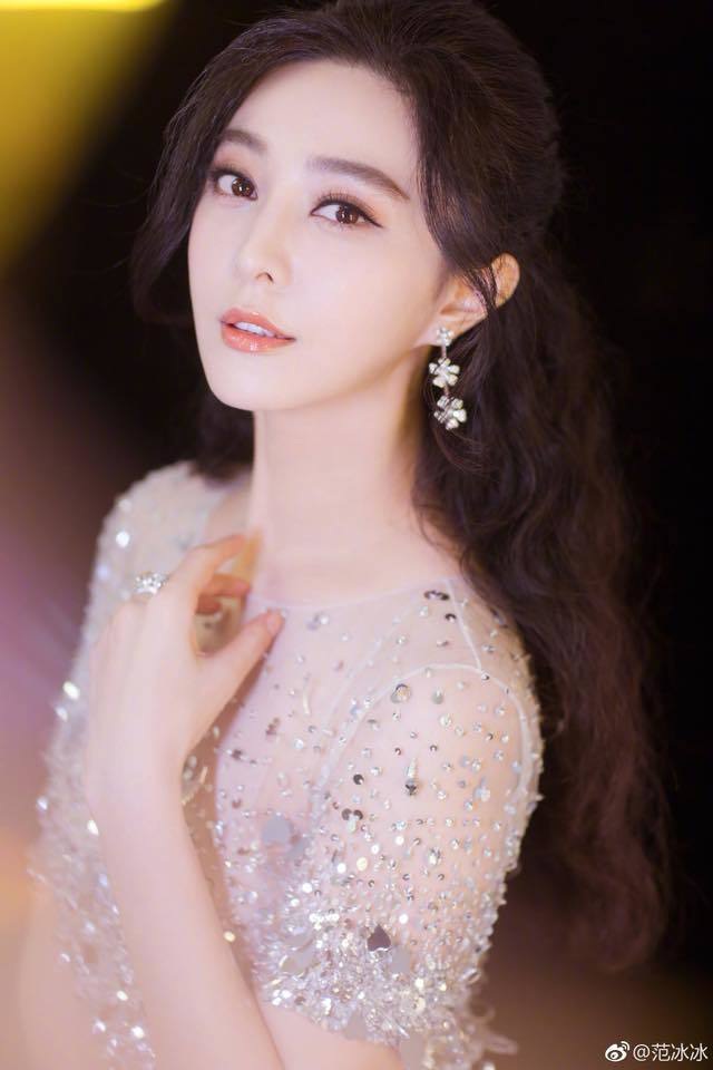 Đợt thanh trừng Cbiz 2022: Khóa tài khoản, chặn nghệ sĩ có 'vết nhơ' quay lại showbiz 2 Đợt thanh trừng Cbiz 2022: Khóa tài khoản, chặn nghệ sĩ có 'vết nhơ' quay lại showbiz 2