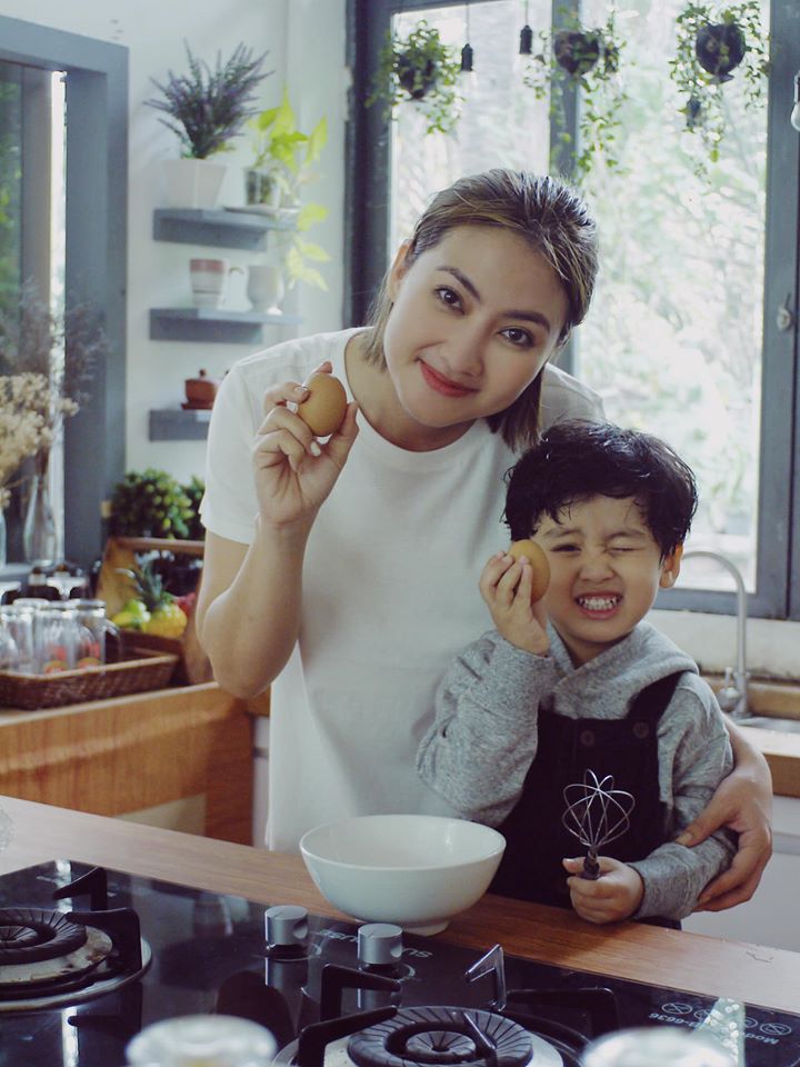 Ngọc Lan chốt câu căng đét về chuyện tái hôn sau khi liên tục bị đồn có tình mới - Ảnh 1 Ngọc Lan chốt câu căng đét về chuyện tái hôn sau khi liên tục bị đồn có tình mới - Ảnh 1
