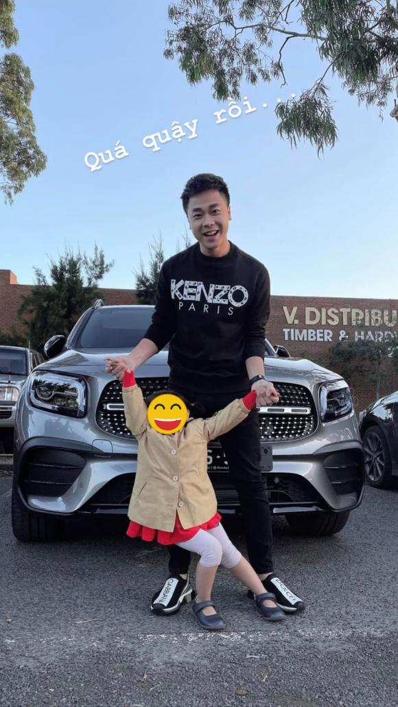 Thiếu gia Minh Hải thường xuyên cập nhật cuộc sống trên mạng xã hội sau khi chia tay Hòa Minzy. Ảnh FBNV