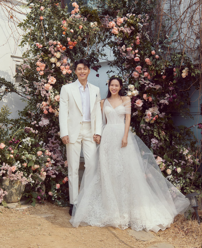 Hé lộ thêm hình ảnh đám cưới của Hyun Bin và Son Ye Jin: Ánh mắt chú rẻ ngóng cô dâu gây sốt 1