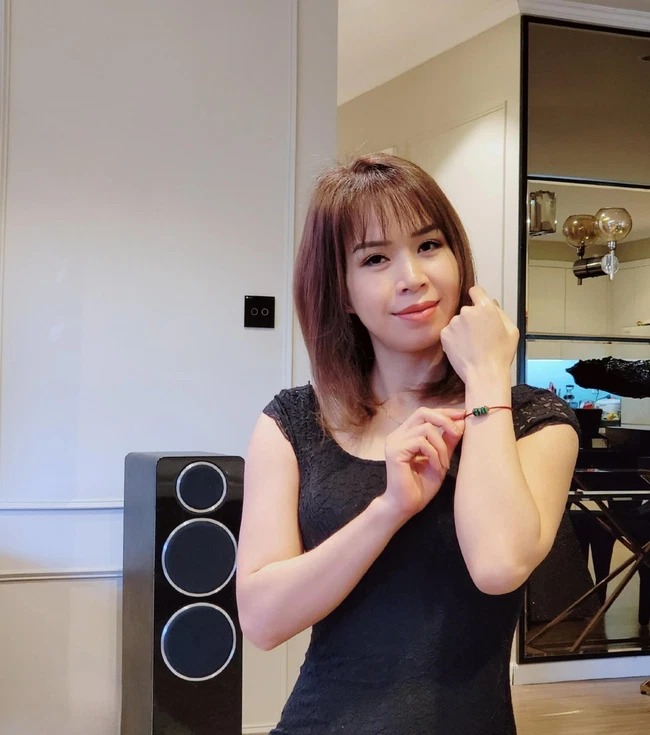 Vợ Mạnh Trường khoe hình ảnh xinh đẹp trên trang cá nhân. Vợ Mạnh Trường khoe hình ảnh xinh đẹp trên trang cá nhân.