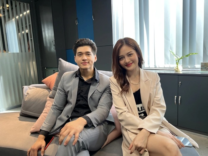 Thùy Anh 'nên duyên' cùng Ma Ran Đô trong dự án phim sitcom. Thùy Anh 'nên duyên' cùng Ma Ran Đô trong dự án phim sitcom.