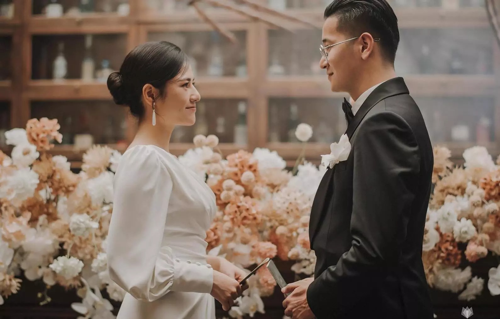 Trọn bộ ảnh cưới 'tình bể bình' của Việt Hoa - Thiên Nga của 'Hương vị tình thân' với bạn trai - Ảnh 3 Trọn bộ ảnh cưới 'tình bể bình' của Việt Hoa - Thiên Nga của 'Hương vị tình thân' với bạn trai - Ảnh 3