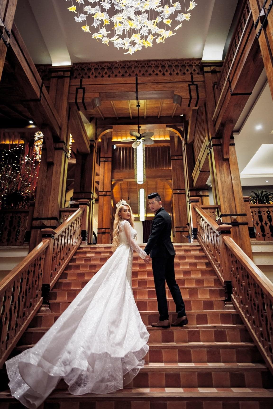 Lương bằng Quang tung ảnh cưới với Ngân 98.