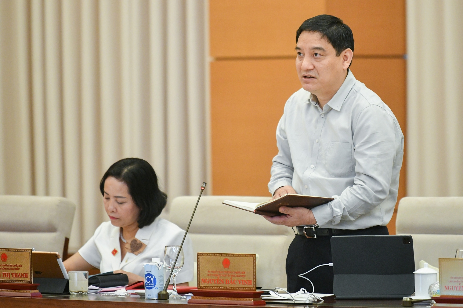 Chủ nhiệm Ủy ban Văn hóa, Giáo dục Nguyễn Đắc Vinh. Ảnh TNO