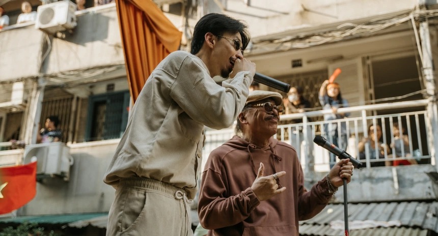 Hình ảnh trong MV mới của Đen Vâu.