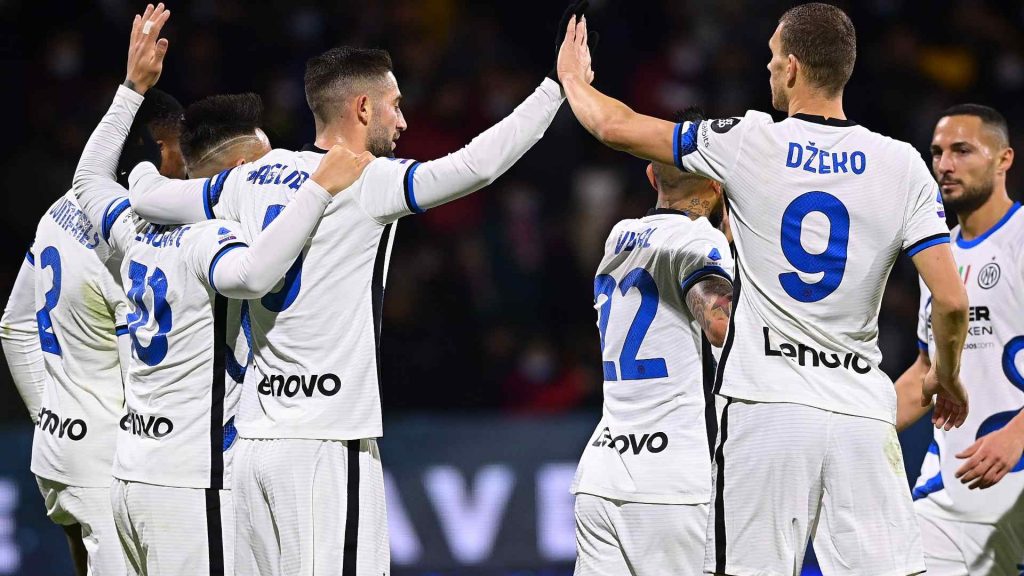 Inter Milan có cơ hội nới rộng khoảng cách với các đội bám đuổi Inter Milan có cơ hội nới rộng khoảng cách với các đội bám đuổi