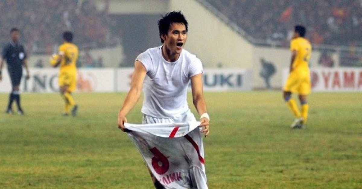 Công Vinh và khoảnh khắc vỡ òa khi đối đầu với Thái Lan tại chung kết AFF Cup 2008. Ảnh: AFF Công Vinh và khoảnh khắc vỡ òa khi đối đầu với Thái Lan tại chung kết AFF Cup 2008. Ảnh: AFF