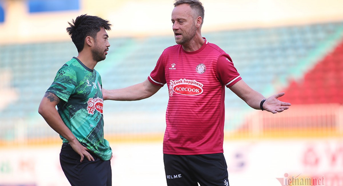 Lee Nguyễn đã chơi tốt dưới thời HLV Mano Polking (Ảnh: VNN)