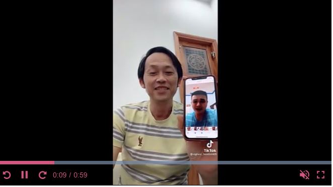 Hoài Linh 'hồi xuân' đến đàn em cũng phải 'xách dép để chạy theo' - Ảnh 1 Hoài Linh 'hồi xuân' đến đàn em cũng phải 'xách dép để chạy theo' - Ảnh 1