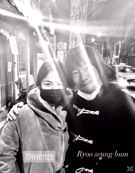 Hình ảnh trước đó đươc Song Hye Kyo đăng tải khiến dân tình dậy sóng. Ảnh: Instagram Hình ảnh trước đó đươc Song Hye Kyo đăng tải khiến dân tình dậy sóng. Ảnh: Instagram