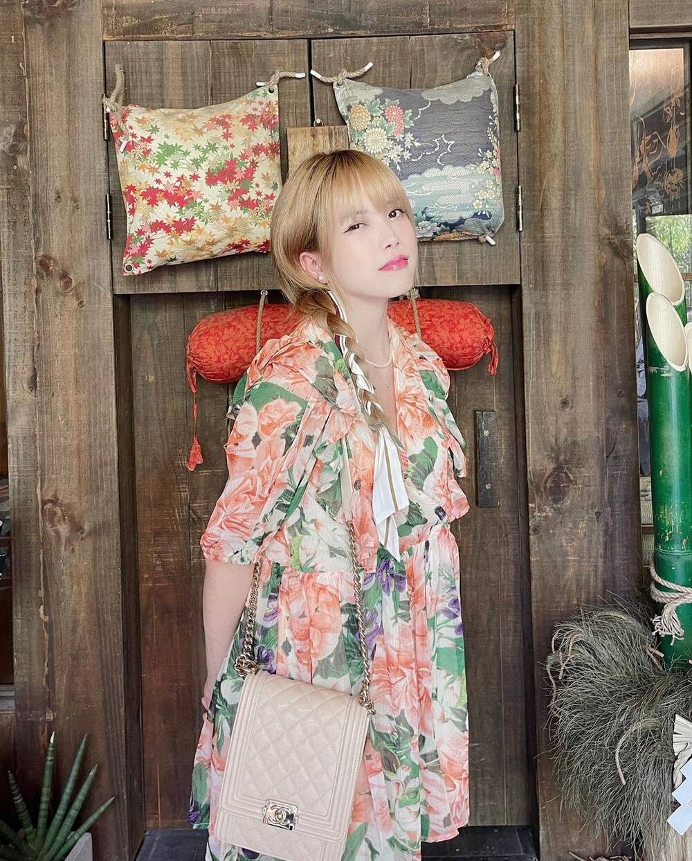 Phong cách ngày càng nữ tính của Thiều Bảo Trâm. Ảnh: Instagram