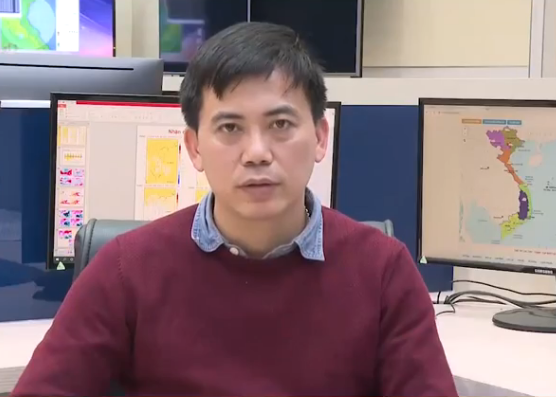 Ông Nguyễn Văn Hưởng - Trưởng phòng Dự báo khí hậu, Trung tâm Dự báo Khí tượng Thủy văn Quốc gia đưa ra nhận định về xu hướng thời tiết tháng 3 đối với các vùng trên cả nước. Ảnh: VTV