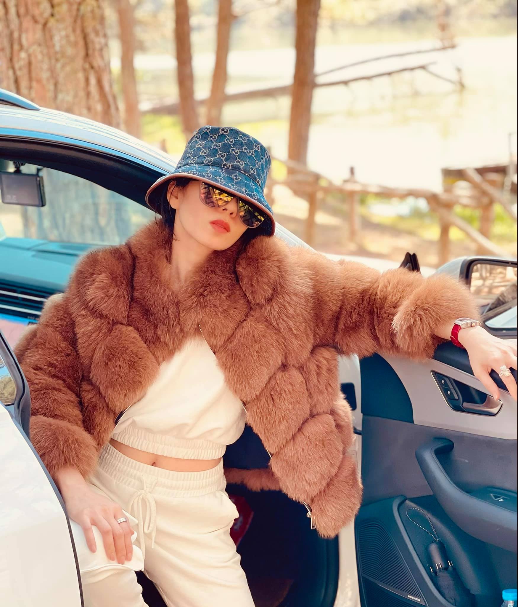 Lệ Quyên khiến dân tình đau đầu về khối tài sản 'khủng' khi tung bản demo dinh cơ bạc tỷ - Ảnh 2