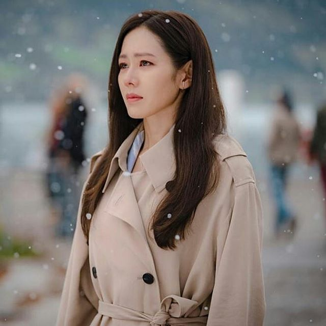 Không chỉ xinh đẹp và tài năng, cô còn sở hữu sự nghiệp với nhiều dấu ấn. Ảnh: Internet