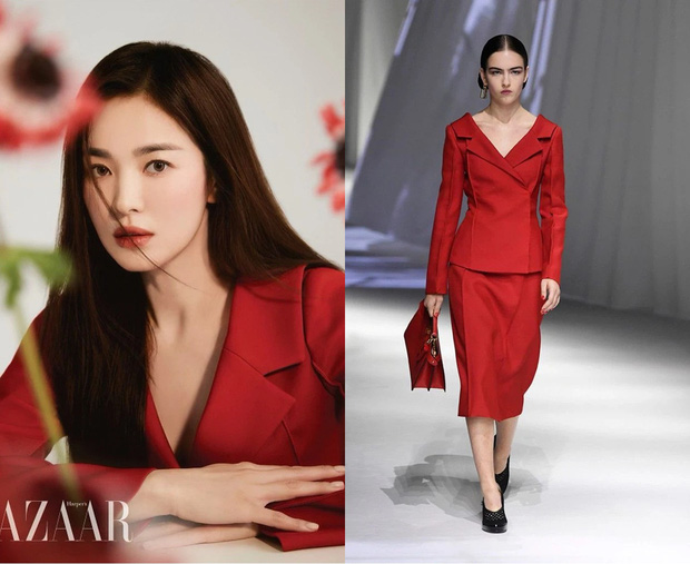 Trong khi đó, Song Hye Kyo đã biến tấu cổ áo để thêm phần kín đáo hơn. Ảnh: Sina Trong khi đó, Song Hye Kyo đã biến tấu cổ áo để thêm phần kín đáo hơn. Ảnh: Sina