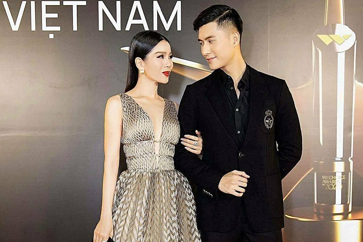 Sau khi công khai hẹn hò cả hai không ngần ngại sánh bước cùng nhau tại các sự kiện. Ảnh: Internet Sau khi công khai hẹn hò cả hai không ngần ngại sánh bước cùng nhau tại các sự kiện. Ảnh: Internet