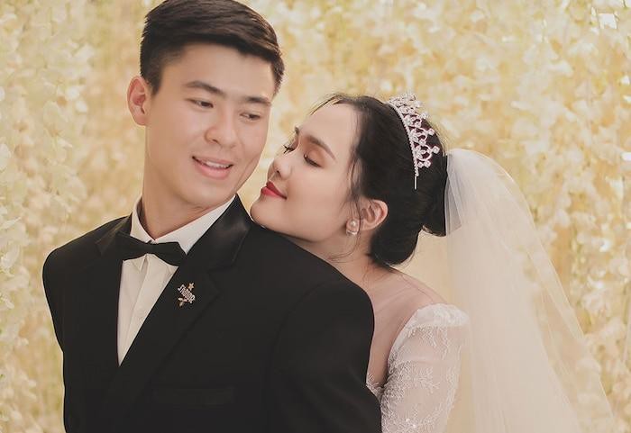 Bà xã Duy Mạnh bất ngờ than muốn gục ngã, tất cả cố gắng chỉ vì con - Ảnh 4 Bà xã Duy Mạnh bất ngờ than muốn gục ngã, tất cả cố gắng chỉ vì con - Ảnh 4