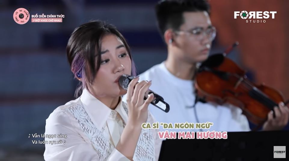 Ca khúc Biệt khúc chờ nhau leo TOP 2 trending và tạo nên hiện tượng trên nền tảng Youtube. Ảnh chụp màn hình Ca khúc Biệt khúc chờ nhau leo TOP 2 trending và tạo nên hiện tượng trên nền tảng Youtube. Ảnh chụp màn hình