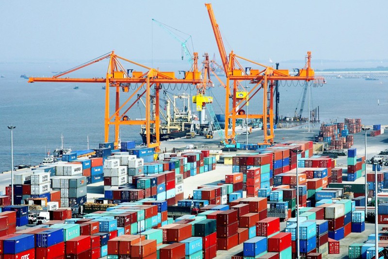 Loạt chính sách mới chính thức có hiệu lực từ 4/2021 trong đó có quy định về mức nộp phí hải quan. Ảnh: Internet Loạt chính sách mới chính thức có hiệu lực từ 4/2021 trong đó có quy định về mức nộp phí hải quan. Ảnh: Internet
